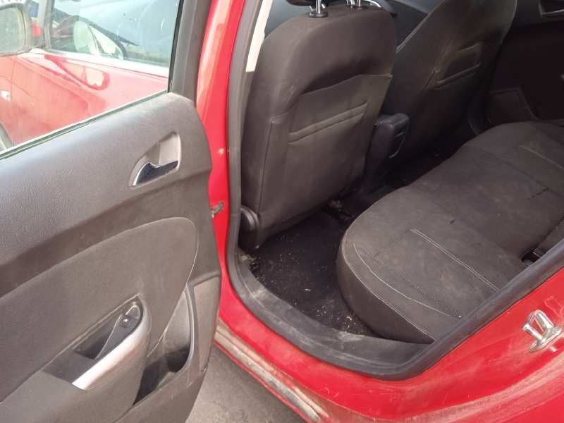 opel astra j lim. del año 2011