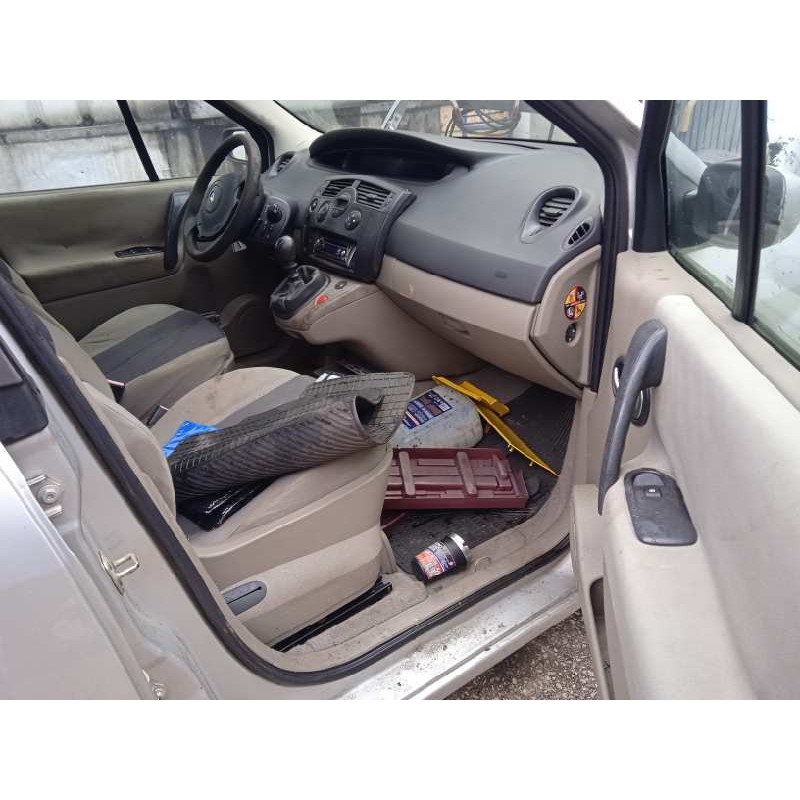 renault scenic ii del año 2005