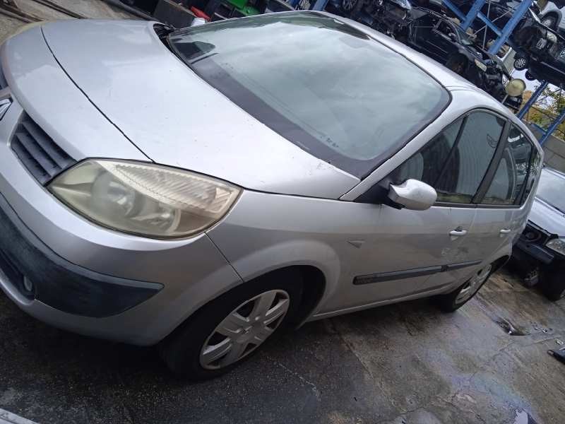 renault scenic ii del año 2005