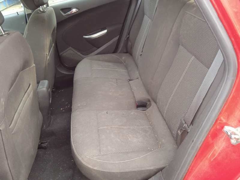 opel astra j lim. del año 2011