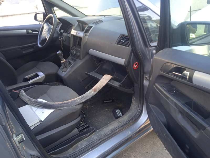 opel zafira b del año 2007