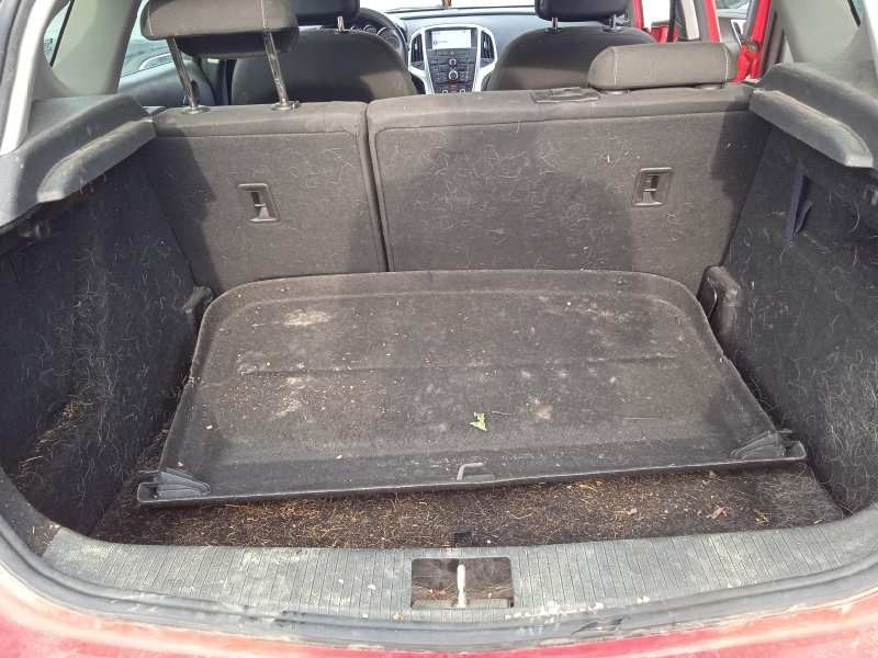 opel astra j lim. del año 2011