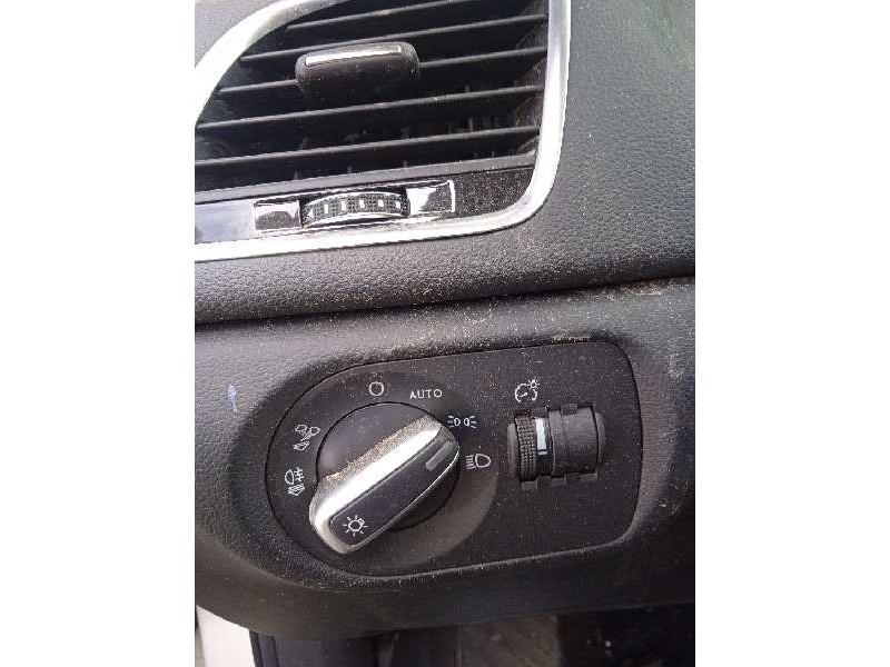 audi q3 (8ug) del año 2016