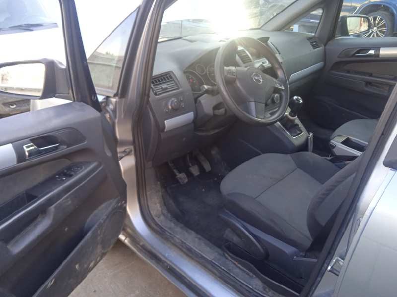 opel zafira b del año 2007