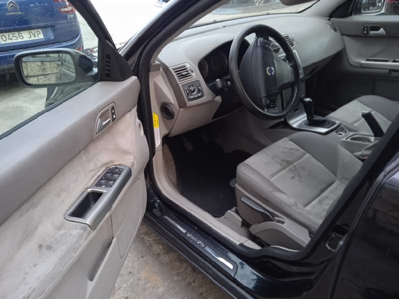 volvo s40 berlina del año 2005