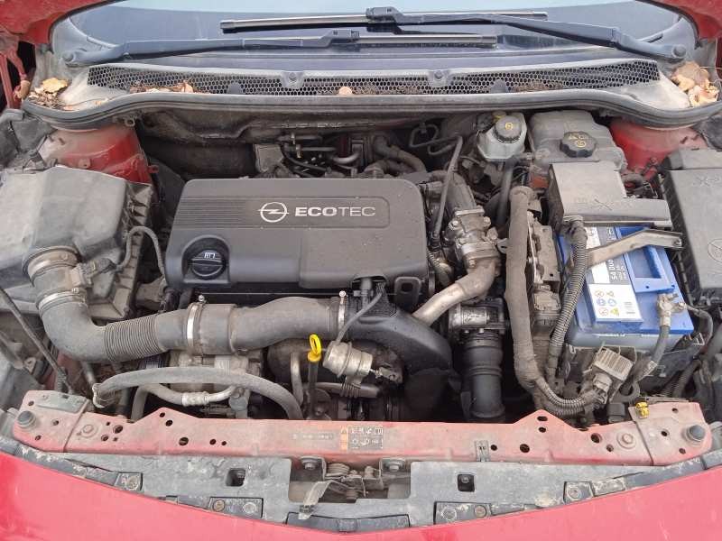 opel astra j lim. del año 2011