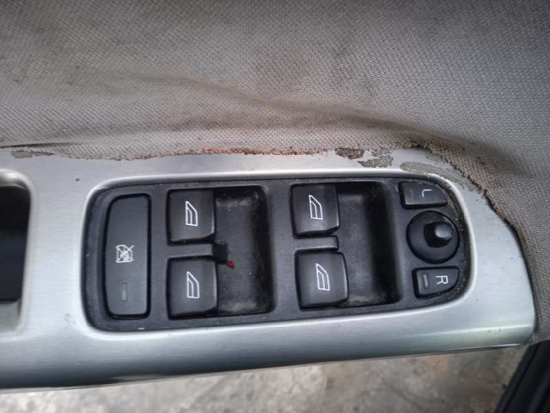 volvo s40 berlina del año 2005