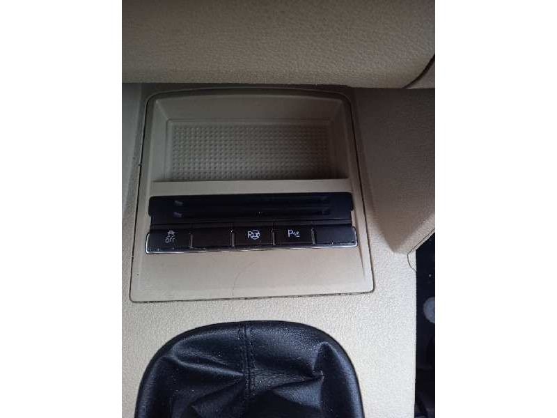 volkswagen touran (1t3) del año 2012