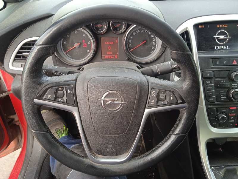 opel astra j lim. del año 2011