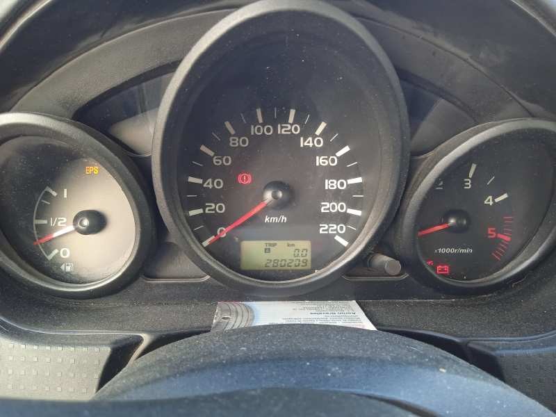 mitsubishi colt berlina 5 (z30a) del año 2005