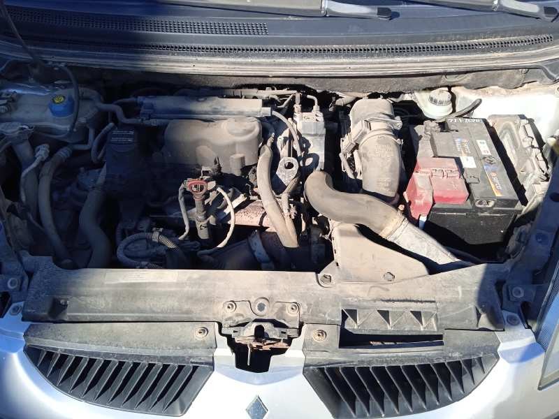 mitsubishi colt berlina 5 (z30a) del año 2005