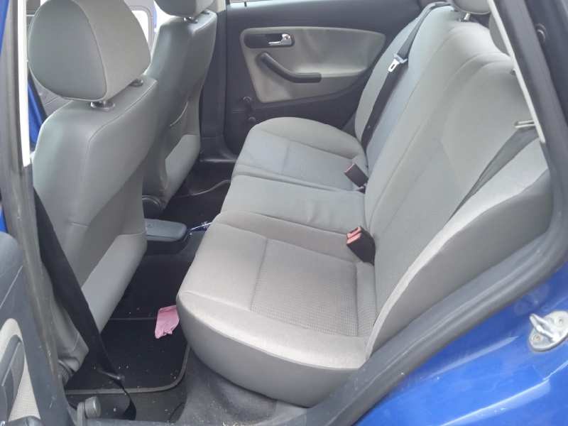 seat ibiza (6l1) del año 2002