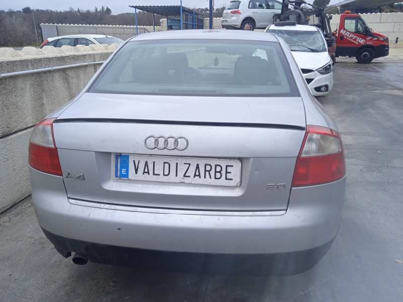 audi a4 berlina (8e) del año 2001