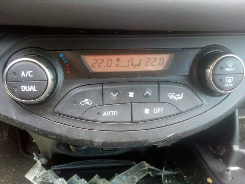 toyota yaris del año 2016