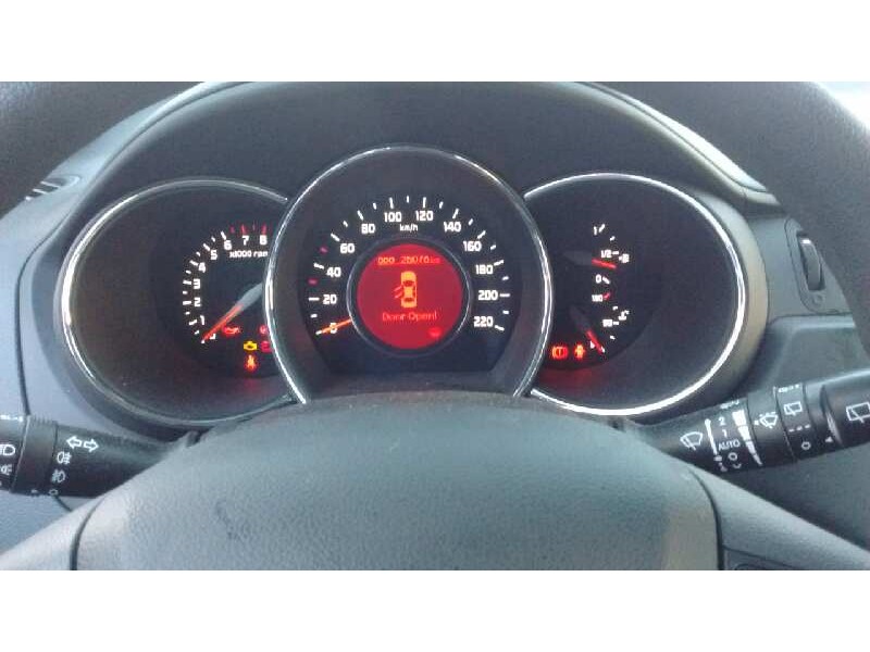 kia rio del año 2015