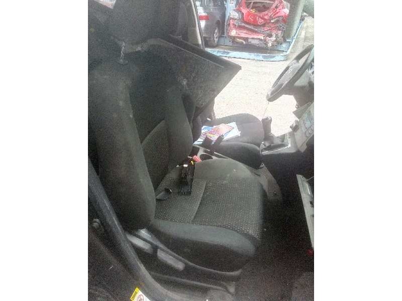 toyota corolla verso (r1) del año 2008