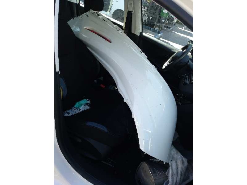 peugeot 208 del año 2015