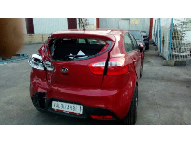 kia rio del año 2015