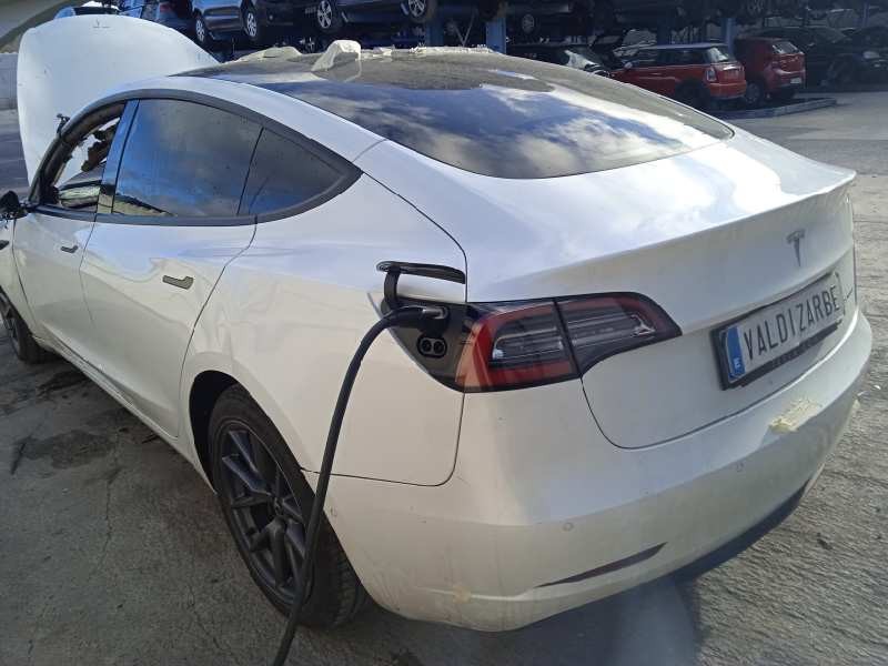 tesla model 3 del año 2021