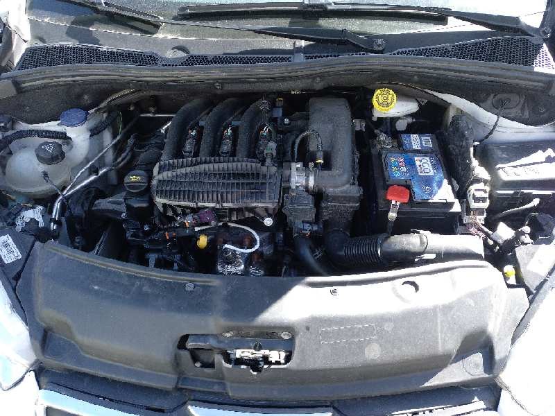 peugeot 208 del año 2015