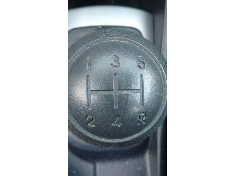 kia rio del año 2015