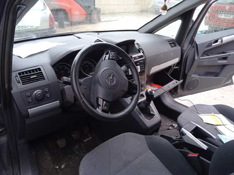 opel zafira b del año 2010