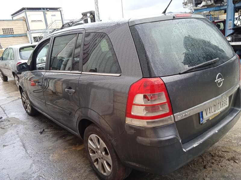 opel zafira b del año 2010