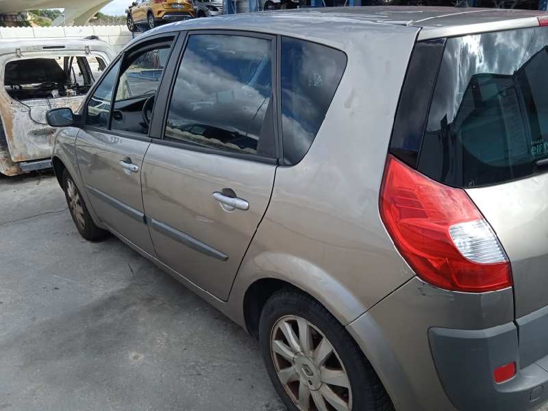 renault scenic ii del año 2009