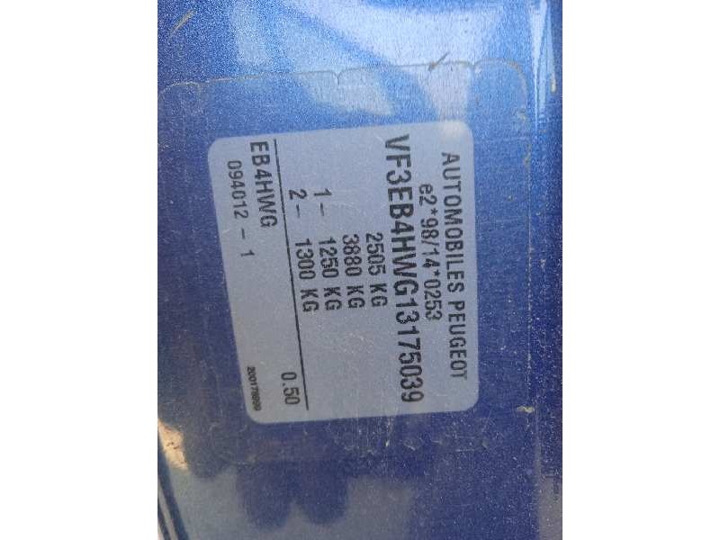 peugeot 807 del año 2004