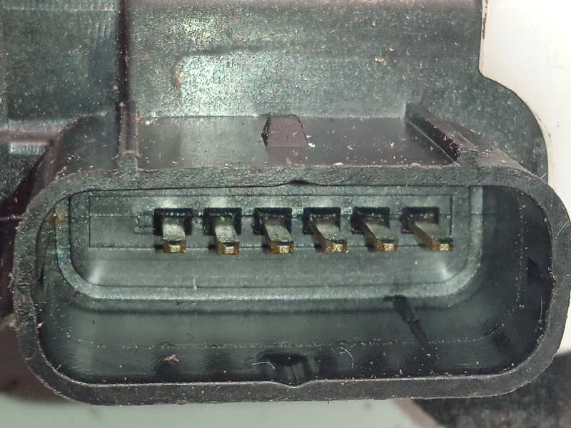 Recambio de cerradura puerta delantera derecha para hyundai ix35 1.7 crdi cat referencia OEM IAM 813202Y000  