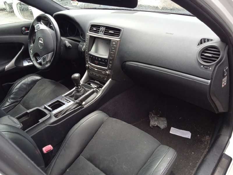 lexus is200 (ds2/is2) del año 2011