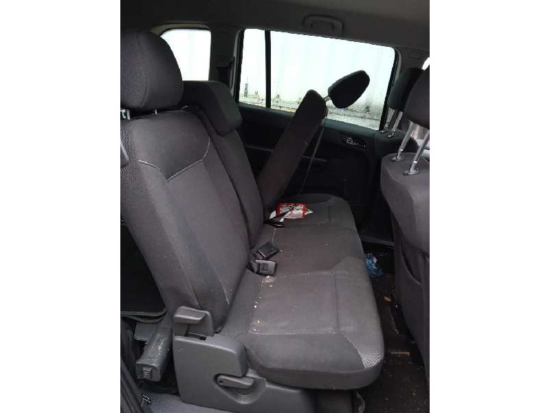 opel zafira b del año 2010