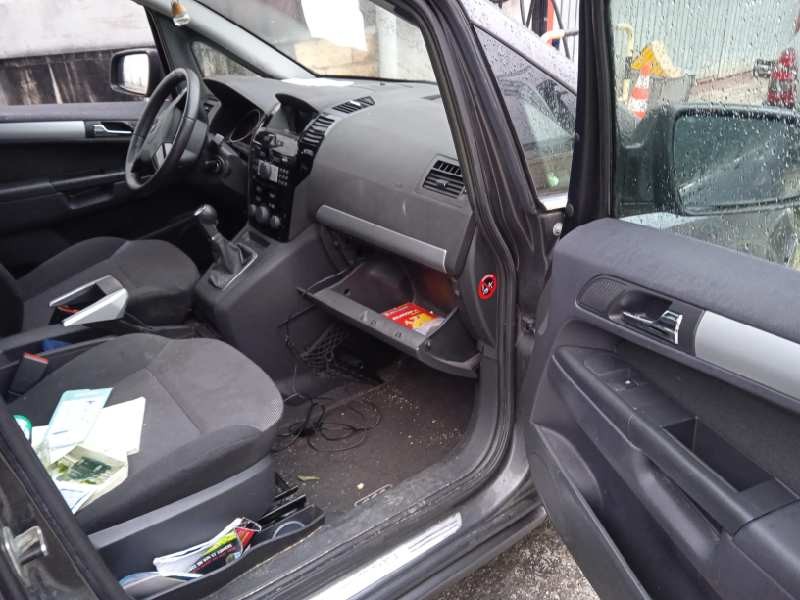 opel zafira b del año 2010