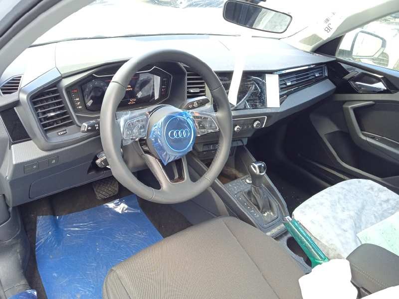 audi a1 citycarver (gbh) del año 2021