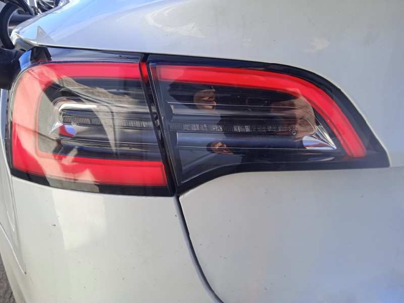 tesla model 3 del año 2021