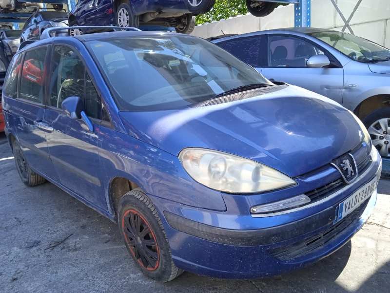 peugeot 807 del año 2004