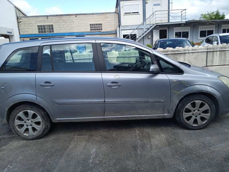 opel zafira b del año 2009