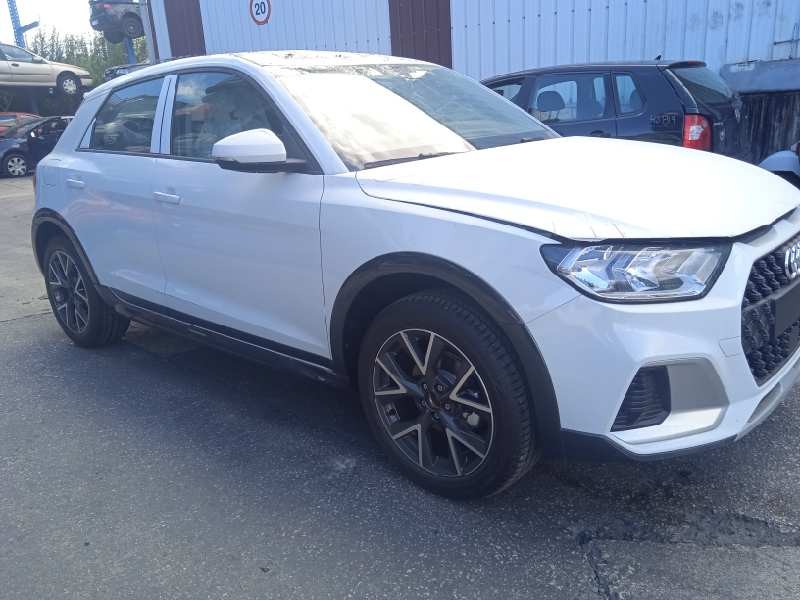 audi a1 citycarver (gbh) del año 2021