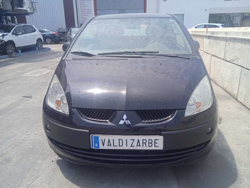 mitsubishi colt berlina 5 (z30a) del año 2006