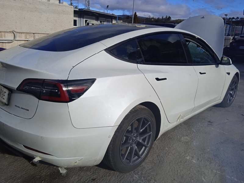 tesla model 3 del año 2021