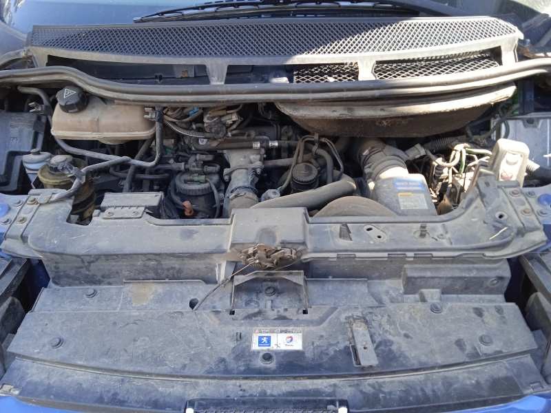 peugeot 807 del año 2004