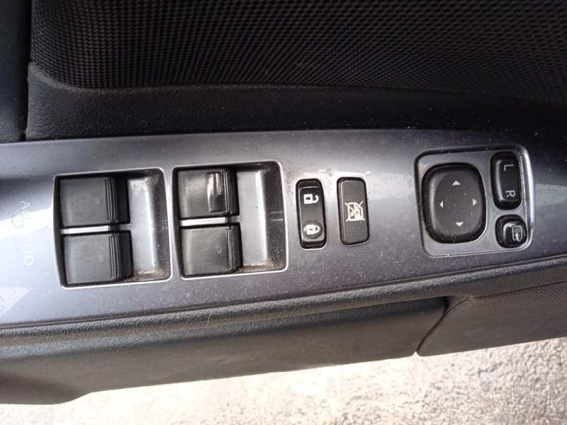 lexus is200 (ds2/is2) del año 2011