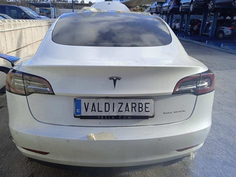 tesla model 3 del año 2021