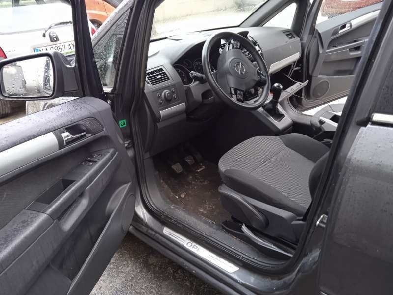 opel zafira b del año 2010