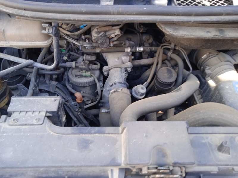 peugeot 807 del año 2004