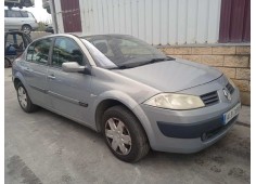 renault megane ii classic berlina del año 2004