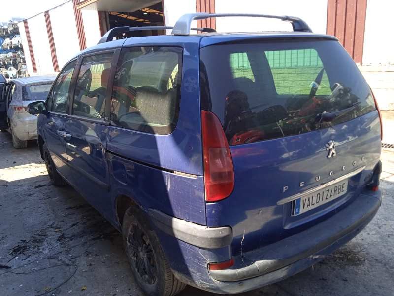 peugeot 807 del año 2004