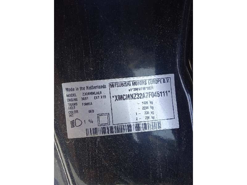 mitsubishi colt berlina 5 (z30a) del año 2006