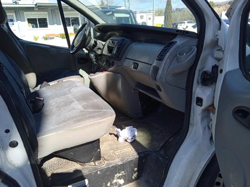 nissan primastar (x83) del año 2005