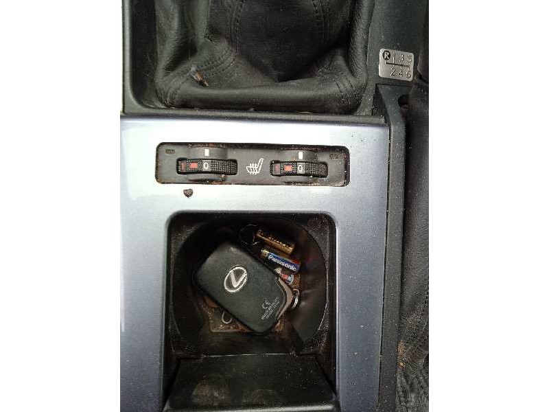 lexus is200 (ds2/is2) del año 2011